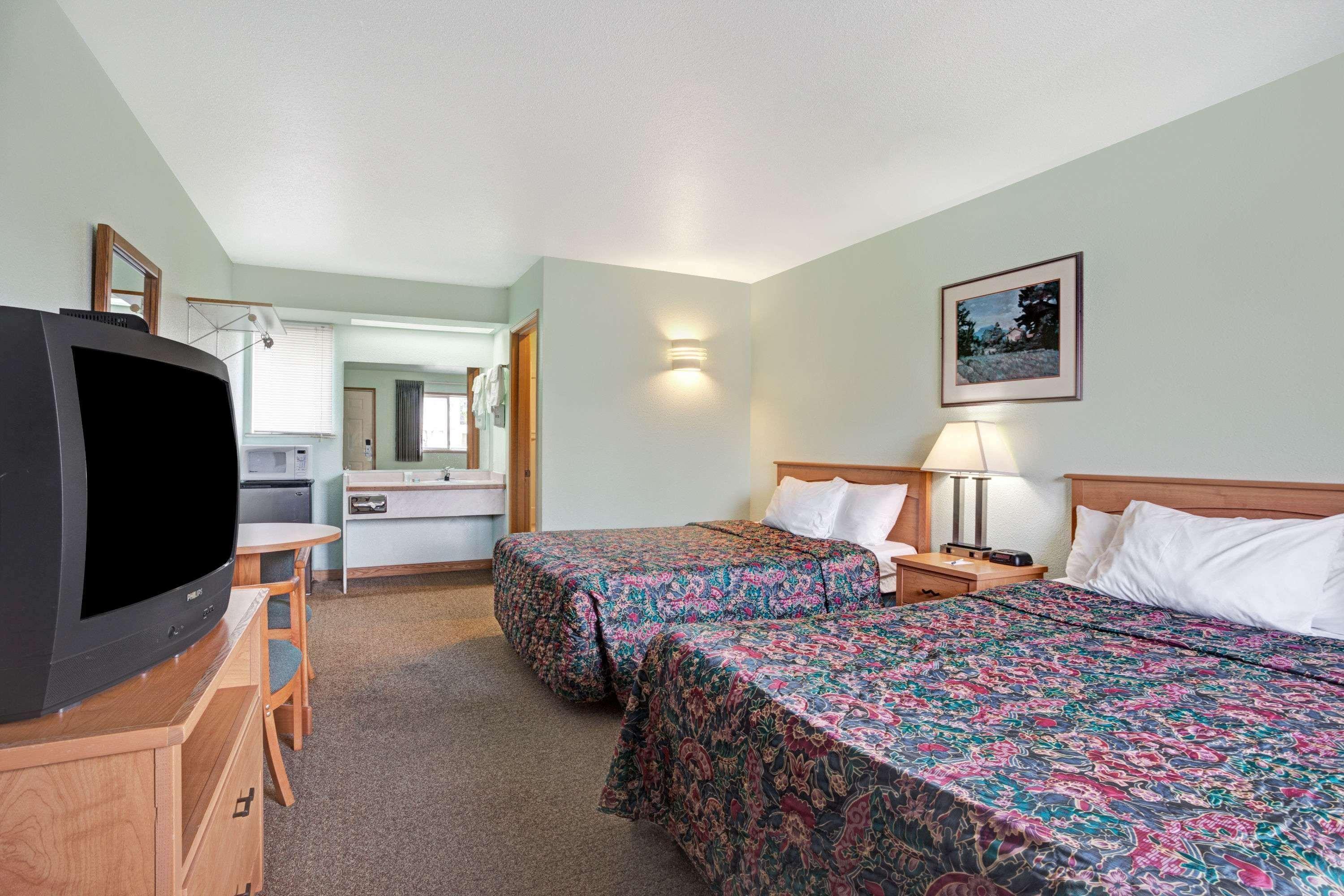 Travelodge By Wyndham Seattle North Of Downtown Εξωτερικό φωτογραφία